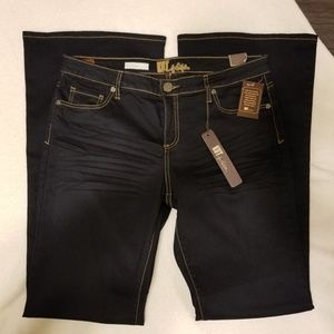 👉KFTK Jeans (Fit & Flare)